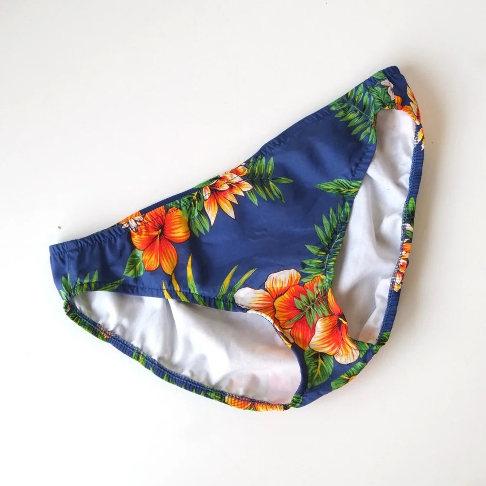 Vintage 70s Dippers Hawaiian Hibiscus Floral Print Bikini Swim Bottoms Small